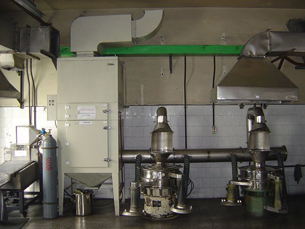 TLCM系列脈沖濾桶式除塵器 TLCM系列脈沖濾桶式除塵器